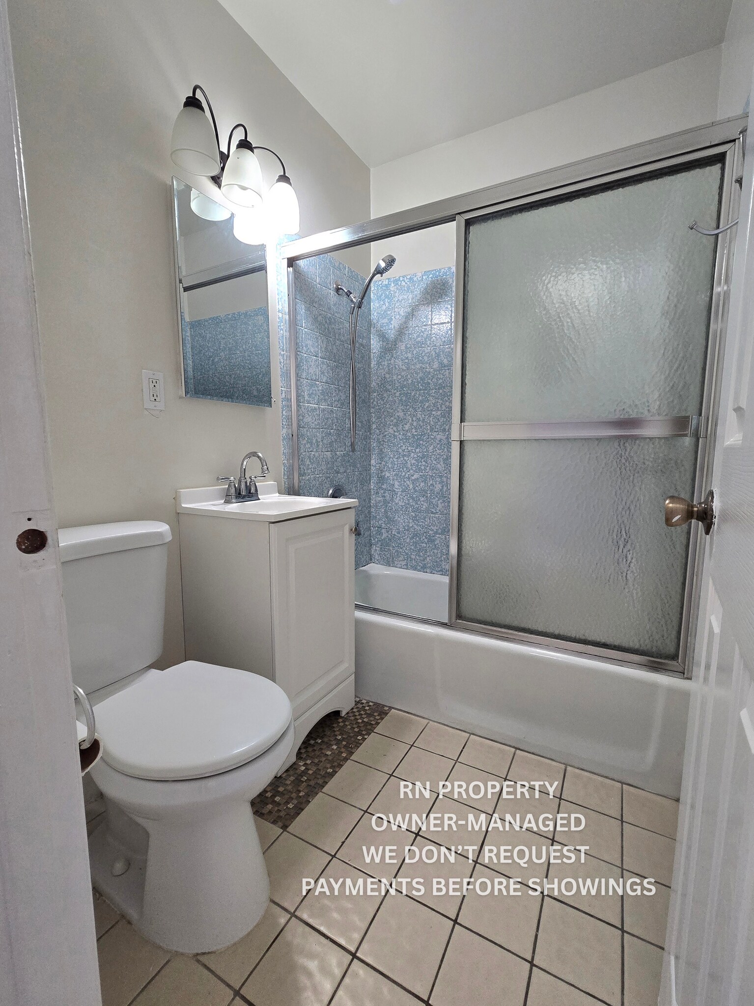 Bathroom - Entrance View - 14510 Placid Dr