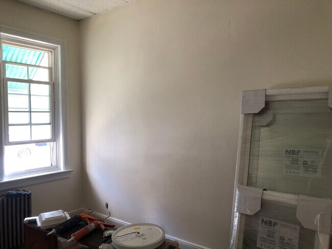 Building Photo - 314 Elmer St