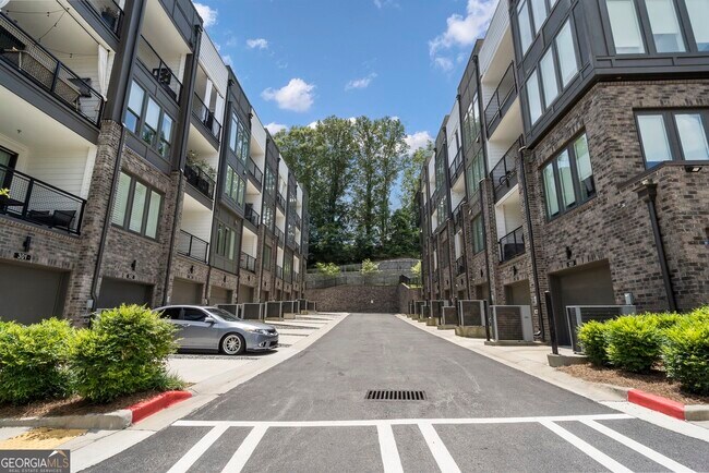 Building Photo - 371 Pratt Dr SE