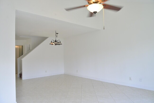 Building Photo - 3344 Alba Cir
