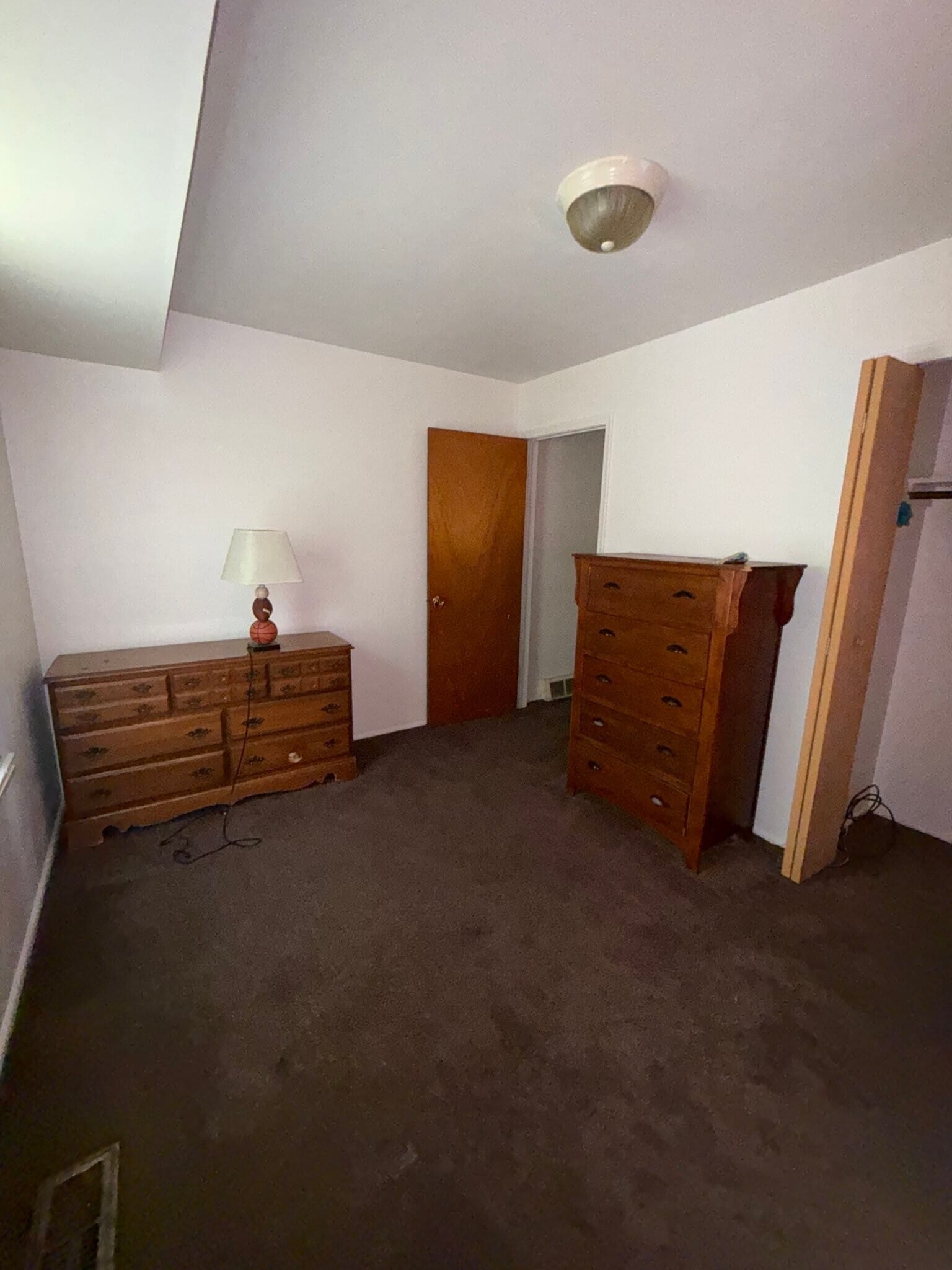 Building Photo - 1802 Woodlin Dr