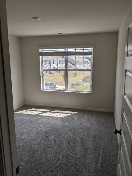 Building Photo - 416 Alcott Wy