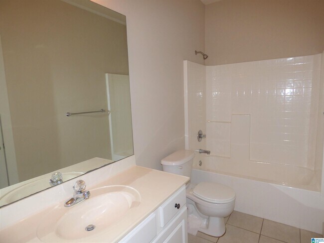 Building Photo - 230 Chesser Loop Rd