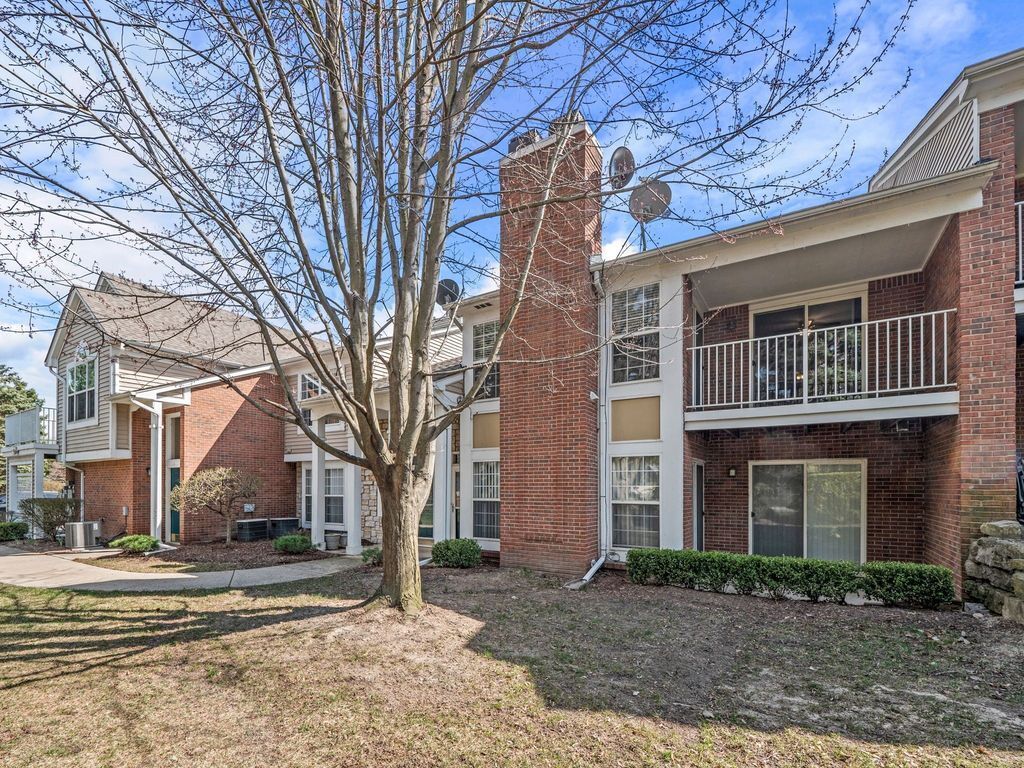 Building Photo - 44975 Marigold Dr