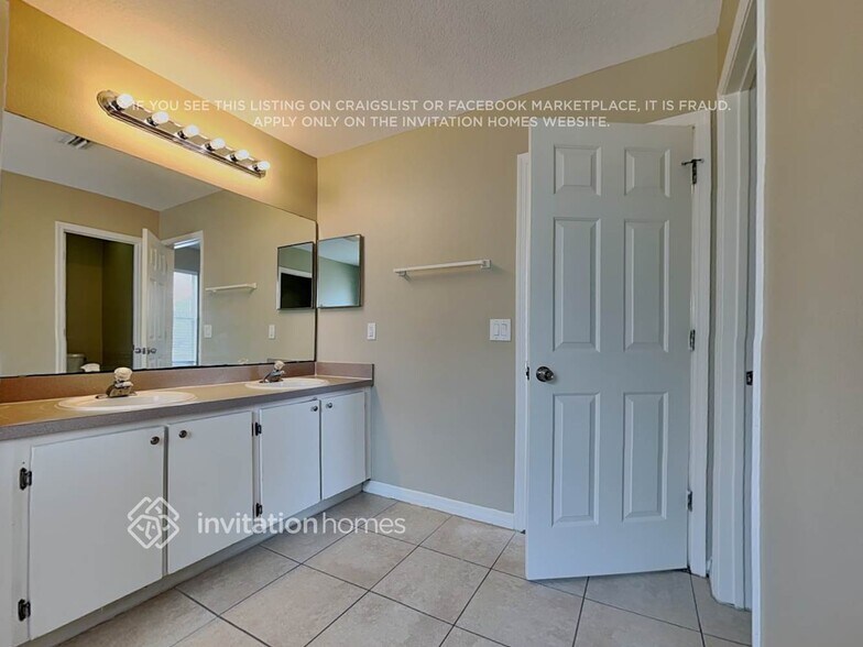 Building Photo - 2243 Mallard Creek Cir