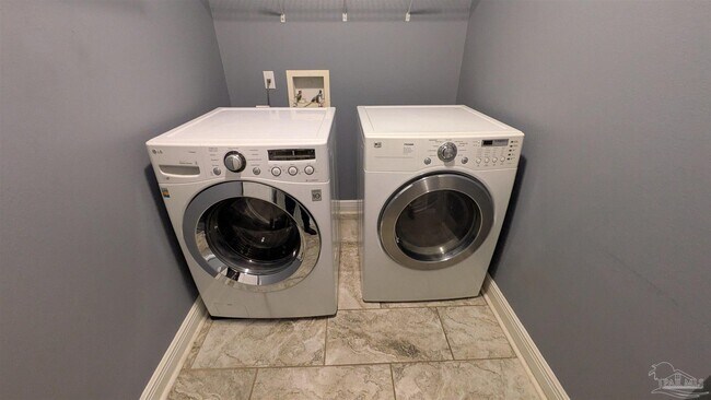 Building Photo - 3284 Pitcher Plant Cir