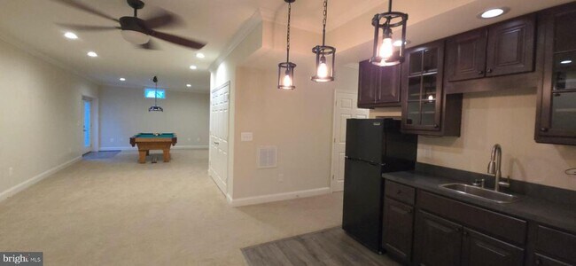 Building Photo - 1117 Aquia Dr