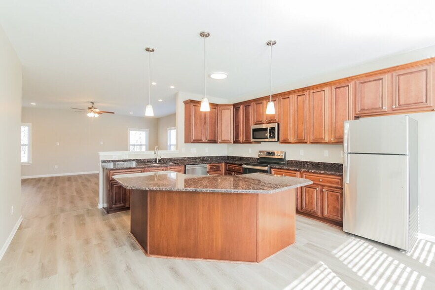 Building Photo - 1524 Black Swan Ct