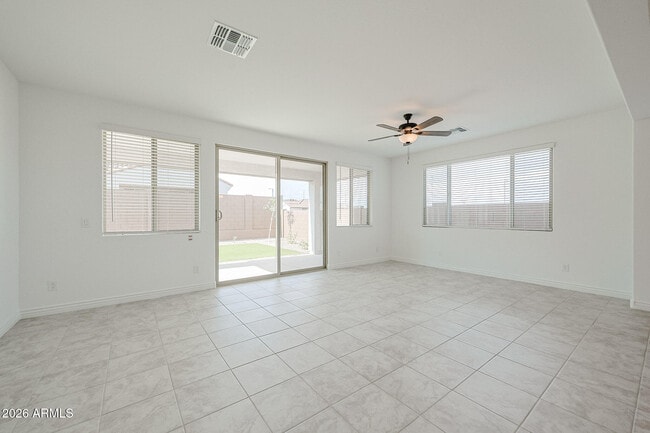 Building Photo - 14746 W Smoketree Dr