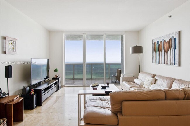 Building Photo - 1800 S Ocean Dr