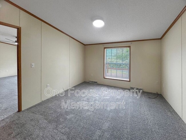 Building Photo - 214 Dennison Rd