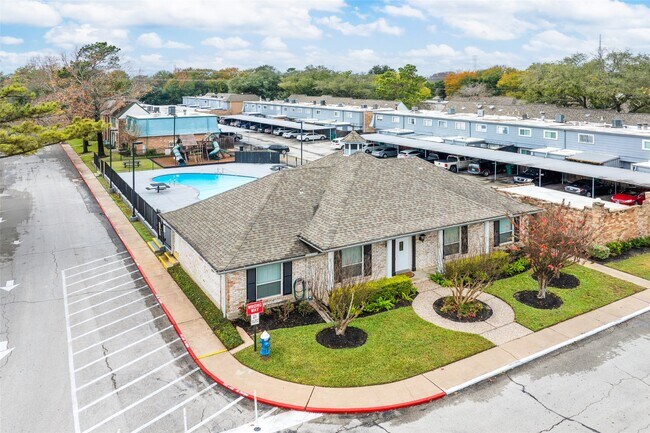 Building Photo - 11002 Hammerly Blvd