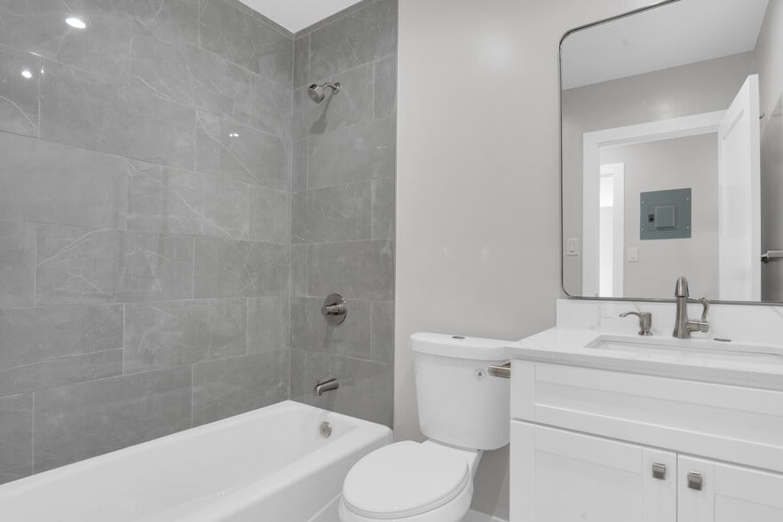 Building Photo - 5973 Guthrie Ave