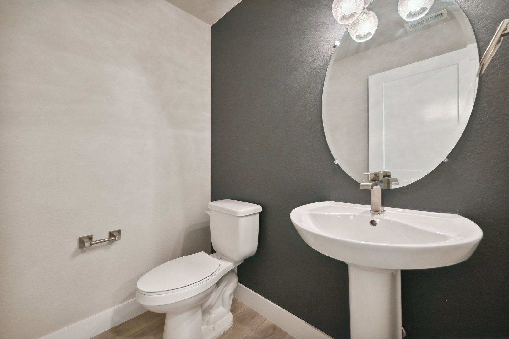 Building Photo - 6719 S Tempe Ct