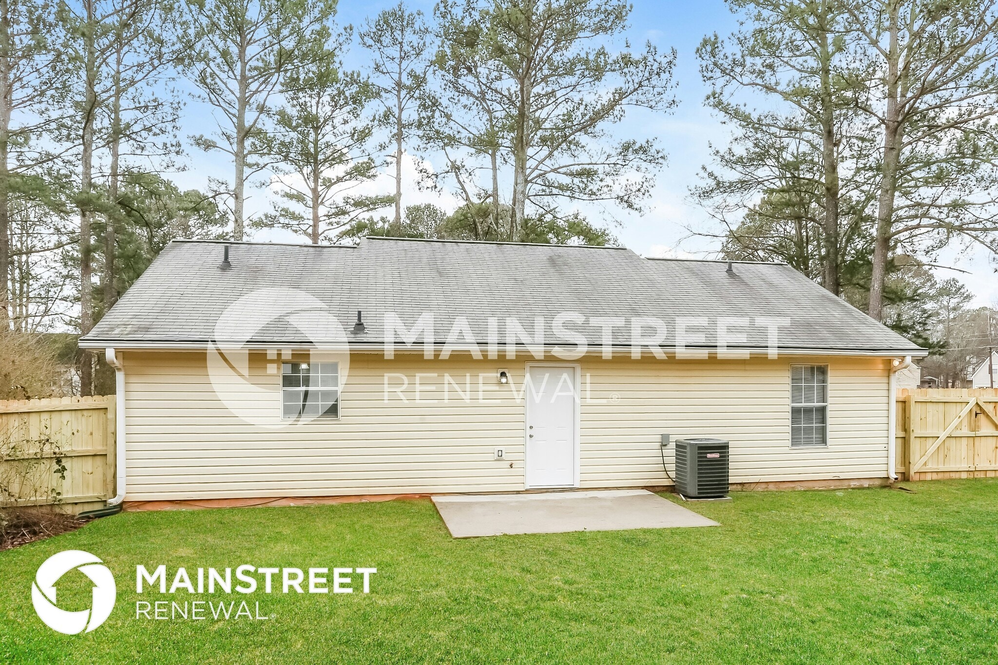 Building Photo - 305 Barr Cir