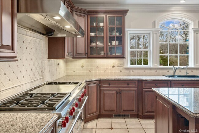 Building Photo - 11 Lost Nations Rd