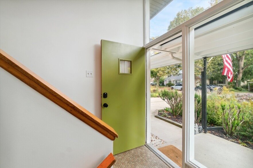 Building Photo - 1807 Fair St