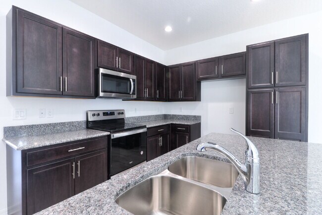 Building Photo - Spacious Two-Story East Tampa Rental Near Parks, Downtown and Major Highways