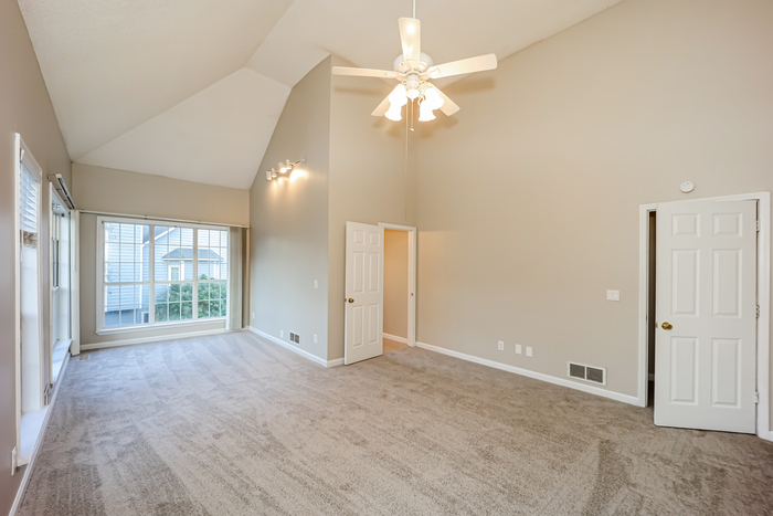 Building Photo - 85 Southfield Dr