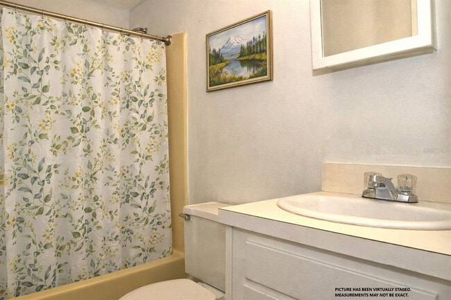 Building Photo - 1315 E Marks St