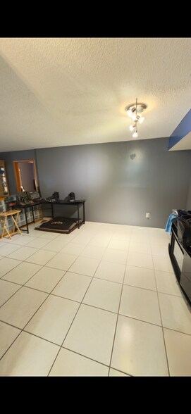 Building Photo - 1300 SW 122nd Ave