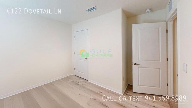 Building Photo - 4122 Dovetail Ln