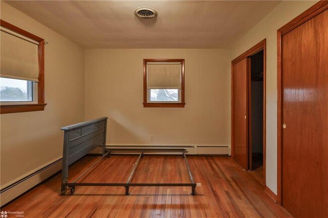 Building Photo - 2332 Seipstown Rd
