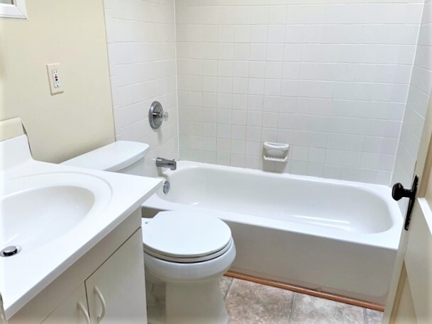 Building Photo - 1247 W 37th St