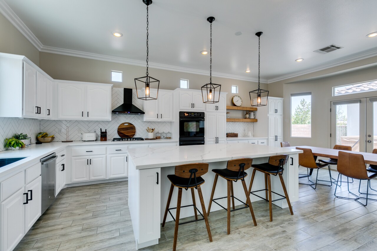 Building Photo - 65 Teahouse St