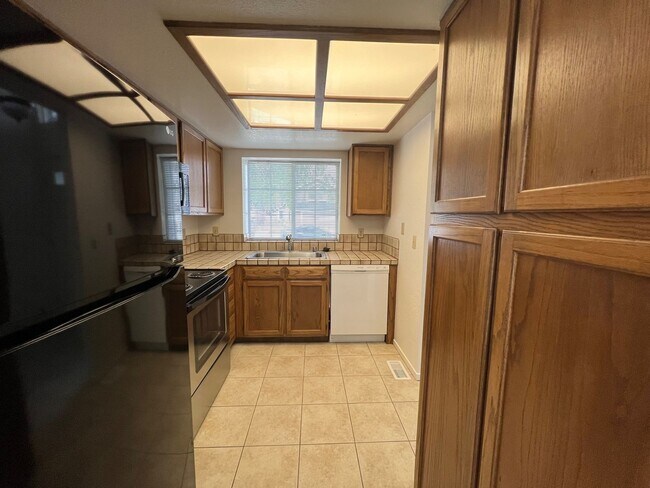 Building Photo - 2738 Azuza Way
