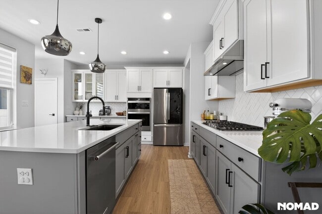 Building Photo - Near-New 5BR Home in Appoquinimink School District