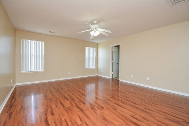 Building Photo - 15426 Lynford Crest Dr