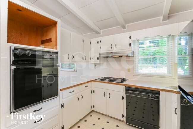 Building Photo - 3162 Nottaway Ct