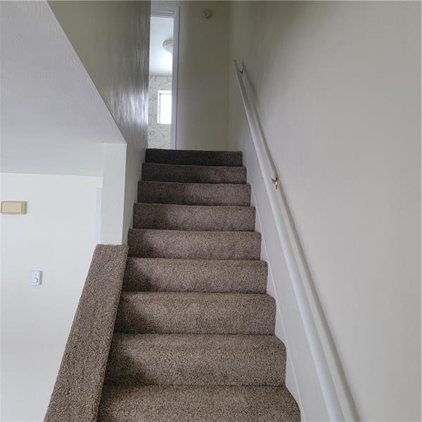 Building Photo - 890 Monaca Rd