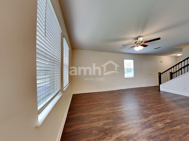 Building Photo - 20379 Calla Lily Dr
