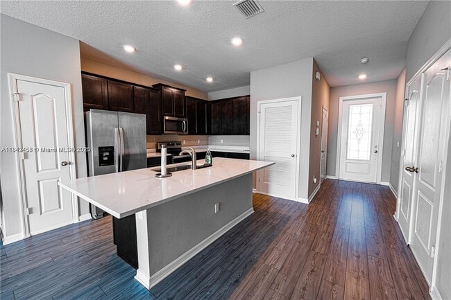 Building Photo - 5204 Jovial Ct