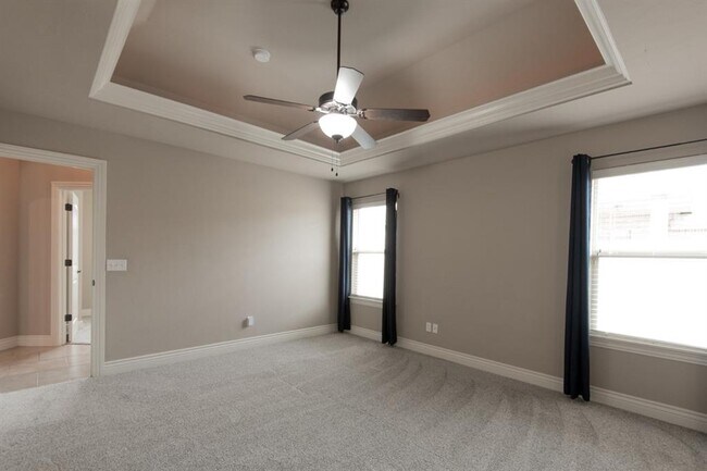 Building Photo - 2124 Newbrook Dr