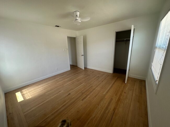 Building Photo - 2517 Alameda St