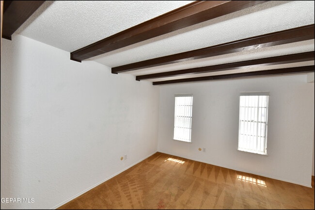 Building Photo - 6201 Escondido Dr