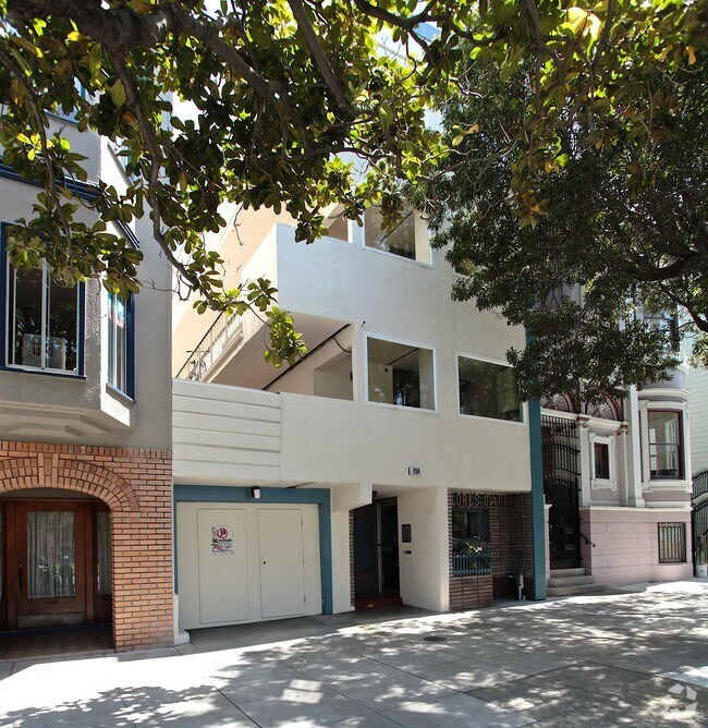 Building Photo - Dolores Manor