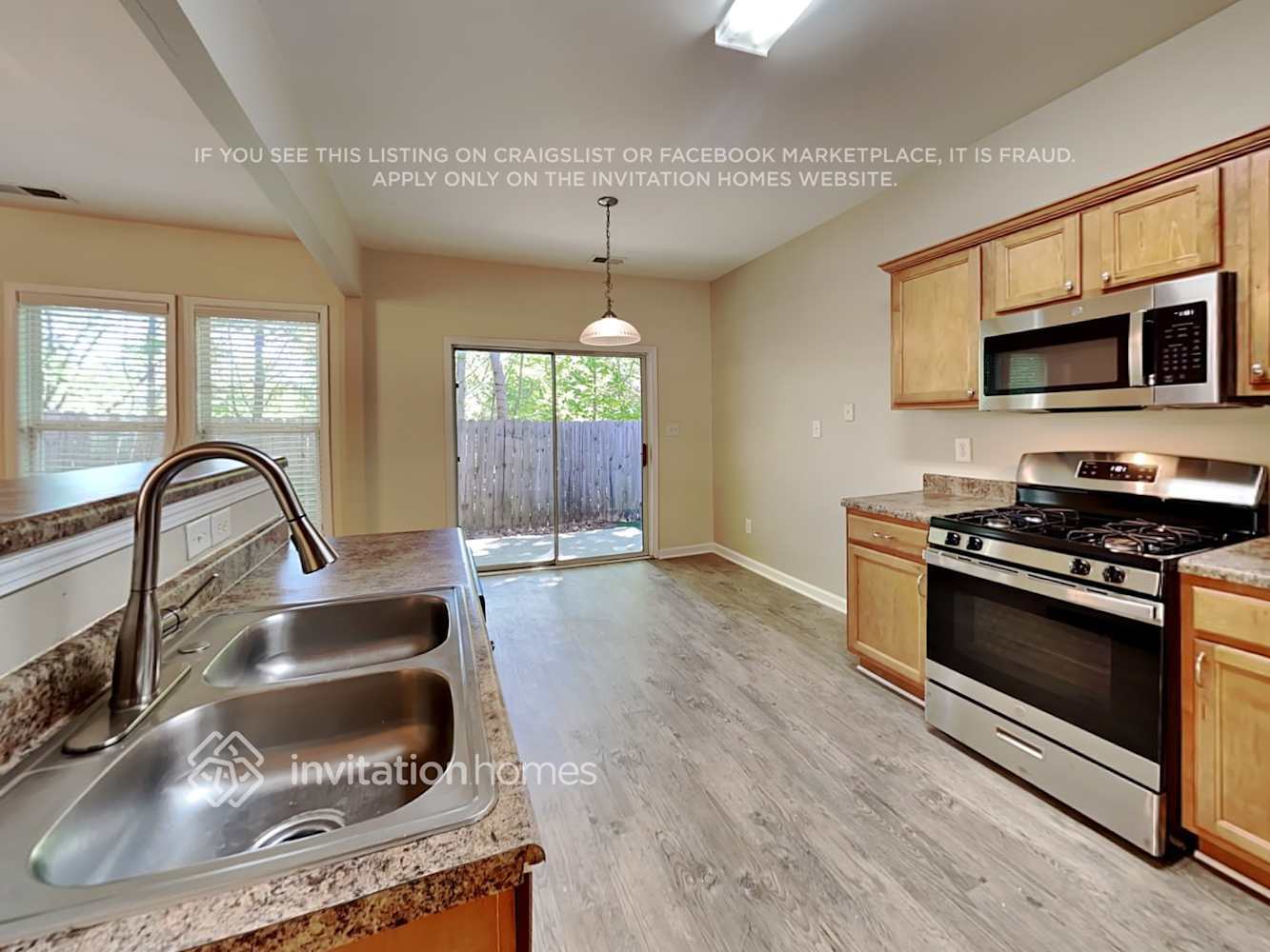 Building Photo - 447 Grenier Terrace NE