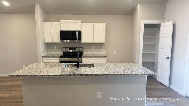 Building Photo - 3412 Tiffin Ave