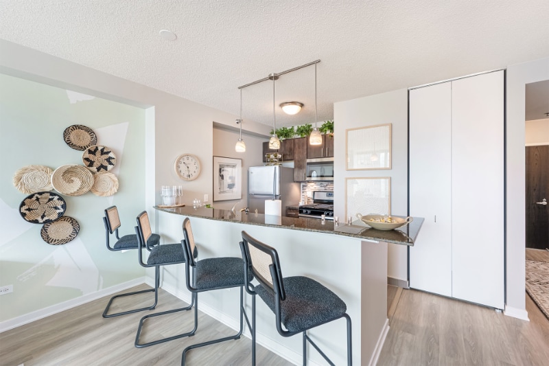 Building Photo - 313 E Ohio St