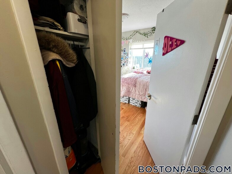 Building Photo - 226 Parker Hill Ave