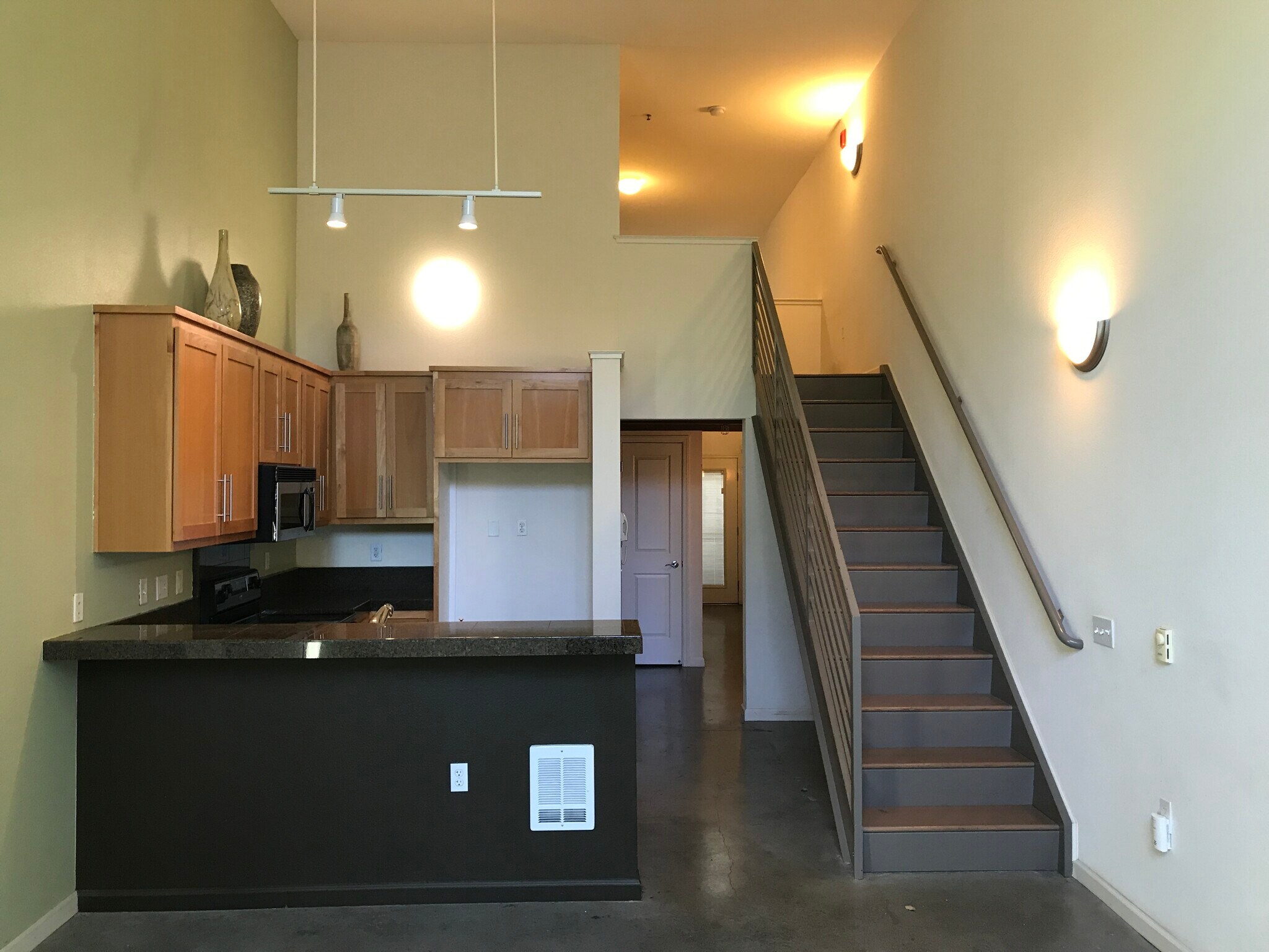 Building Photo - 655 12th St