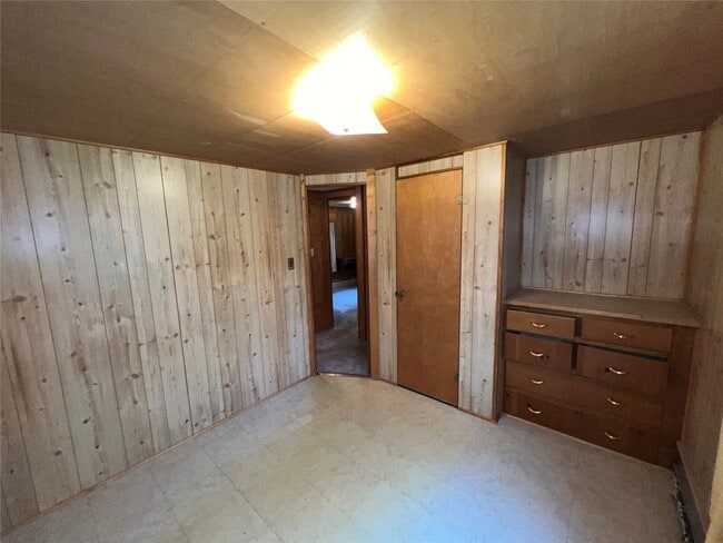 Building Photo - 26518 PA-267