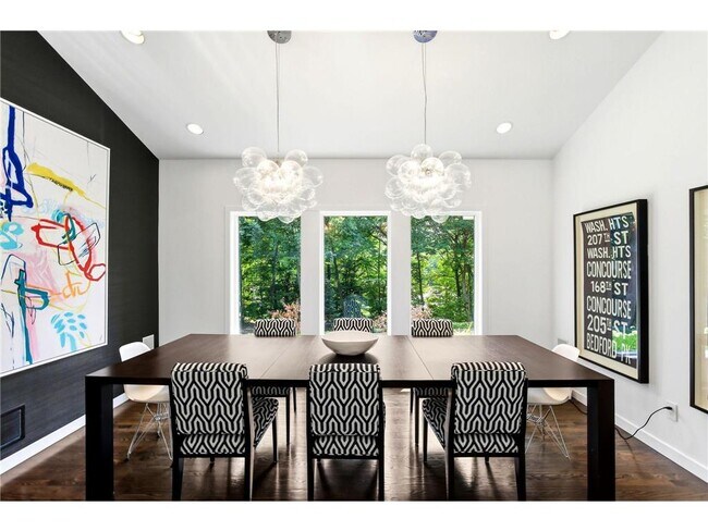 Building Photo - 20650 Bayview Ct