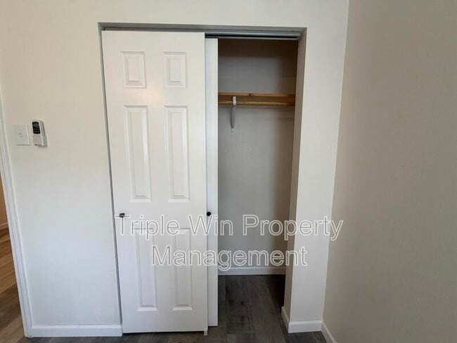 Building Photo - 8301 Pepperidge Dr