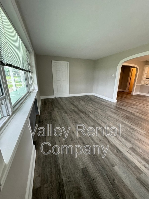 Building Photo - 64 Lyman St