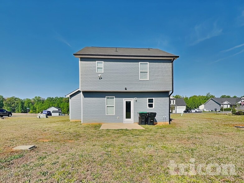 Building Photo - 176 Olde Pl